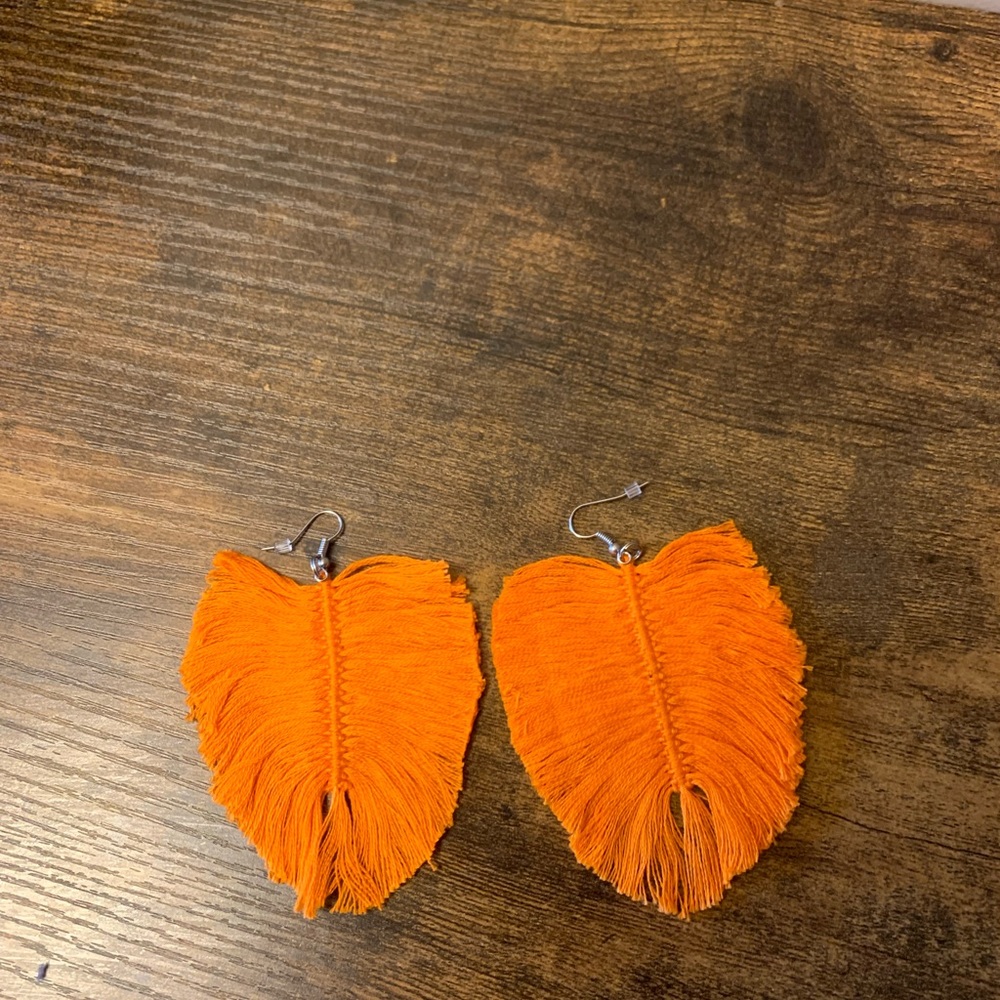 Earrings - Picture 4 of 8